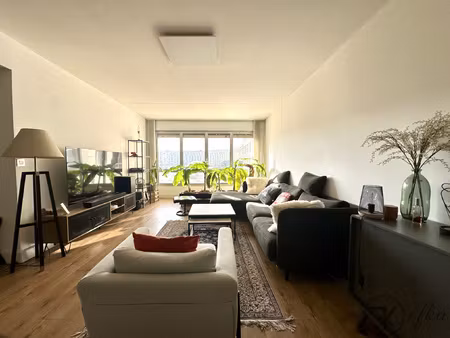 spacieux t4 de 102 avec vue sur le lez