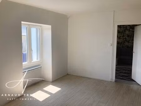 appartement coeur de sablé - loué