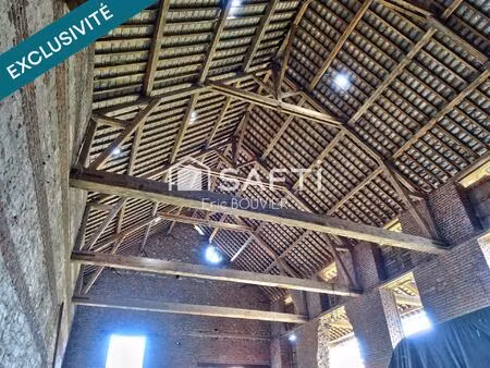 jolie grange de 190m² au sol et 11 50m au faîtage