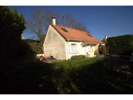 maison 5 pièces 104m²