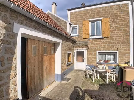 lisses maison 3/4 chambres centre ville  jardin