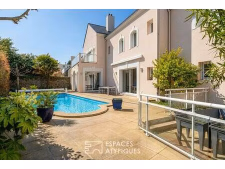 elégante maison familiale avec piscine  entre volumes et lumières - nantes longchamp