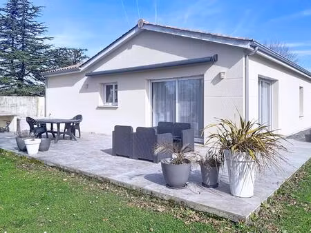 jolie maison familliale