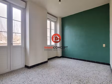 location appartement 3 pièces 94 m² à roquemaure (30150)