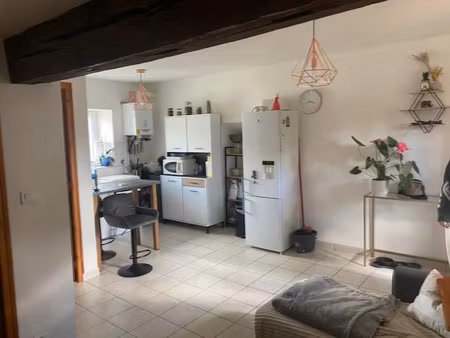 location appartement 3 pièces 50 m² à soignolles-en-brie (77111)  733 €
