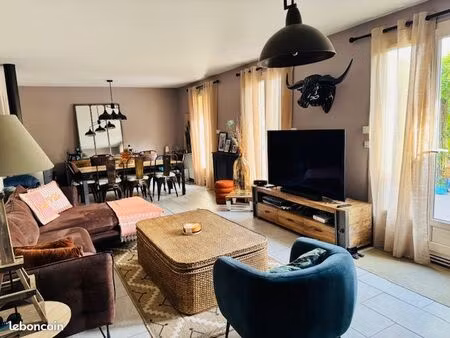 maison individuelle 126 m² – terrain 464 m² – sans vis-à-vis – quartier pavillonnaire