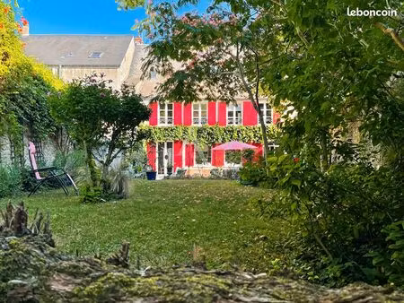 maison 7 pièces 181 m²