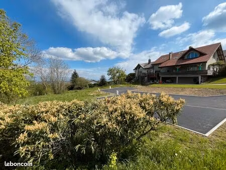 terrain vers 230 000