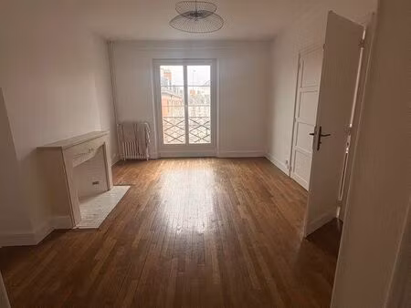 loue appartement t2 42m2 rue du cheval rouge