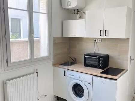 ? studio meublé 13 m² – rénové  prêt à vivre – étudiant – proche rer – villiers-sur-marne