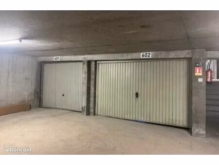 parking couvert et fermé tignes val claret