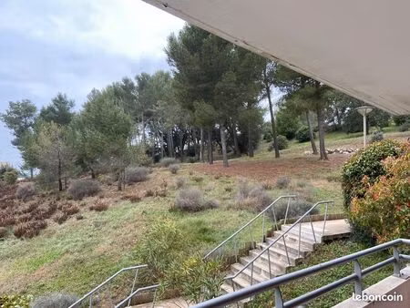 montpellier euromedecine :f2 meublé au milieu des pins…