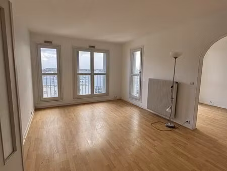 spacieux appartement t5 avec balcon – villiers-sur-marne
