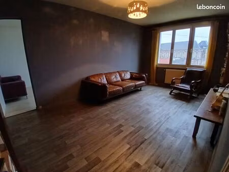 f3 55m2 face à la clinique du belvédère