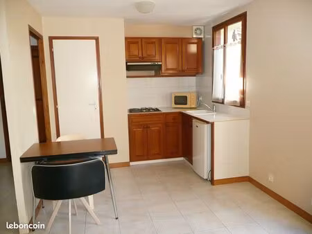 t2 bis 52m2 quartier calme