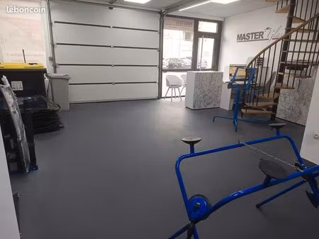 fond de commerce à dourdan  vitrage automobile nettoyage  vitres teintées