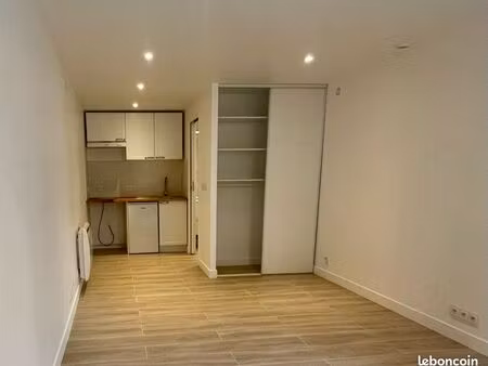 joli studio rénové 20 m2– centre historique de gometz-le-chatel