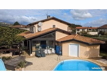 maison de 187 m² habitable sur terrain de 850 m²  4 chambres  bureau  véranda  buanderie  