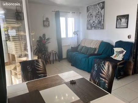 f2 dernier étage avec terrasse proche ajaccio