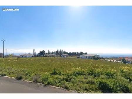 terrain 1 300 m² saissac