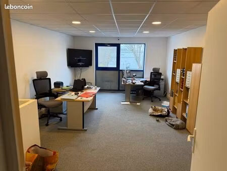 local d’activité 258 m² – saint-pierre-du-perray (91) – proche n104 / a5 / a6