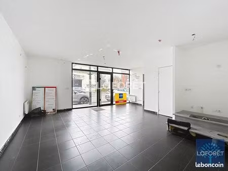 local commercial 44 m²