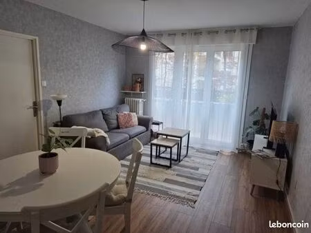 location courte meublé - proche rer e