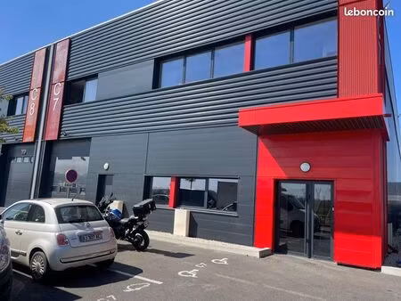 entrepôt à louer 300m2 + bureaux 100m2