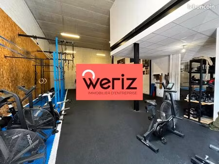 local industriel 150 m²
