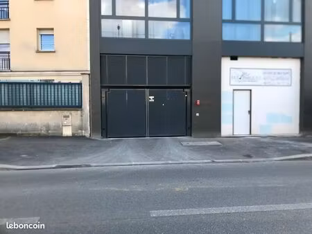 emplacement de parking sécurisé noisy-le-sec