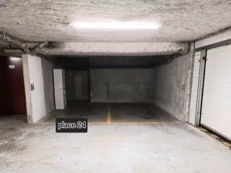 place de parking sous-terrain sécurisé