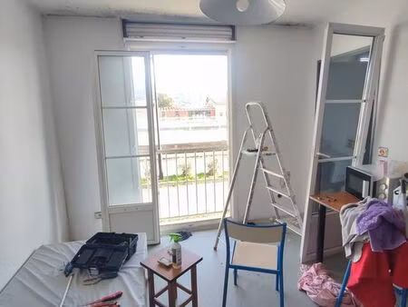 studio refait à neuf central fac corte proche université et commerces