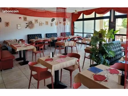 restaurant - dancing