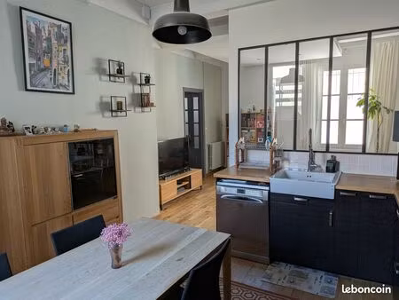 maison de ville - quartier centre-ville recherché