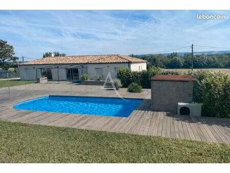 villa 7 pièces 169 m²