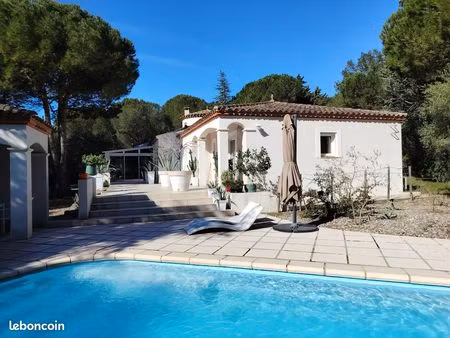 maison 9 pièces 243 m2