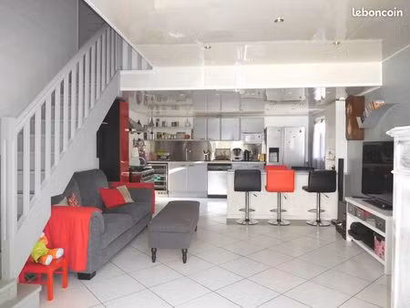 villa 4 pièces 96 m²