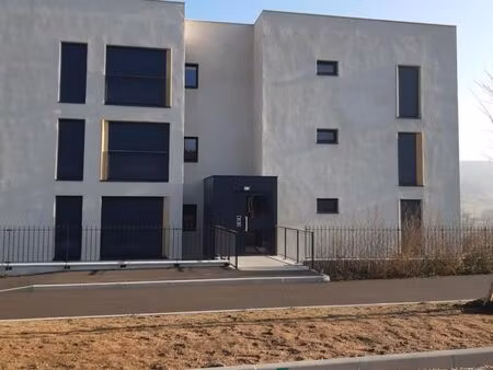 appartement 3 pièces 74 m²