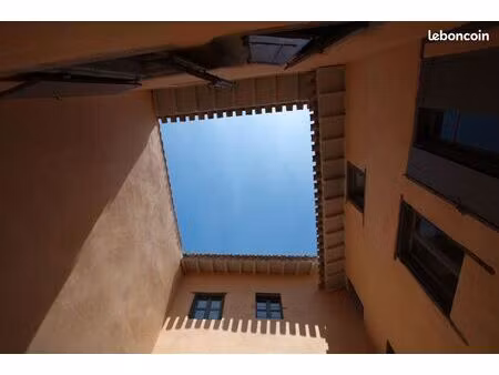 immeuble de rapport emplacement exceptionnel à carcassonne au pied de la cité médiévale