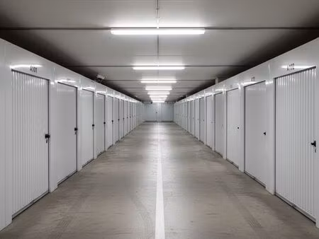 box/garde-meuble privé 14m² – accès 24/7 – montreuil république
