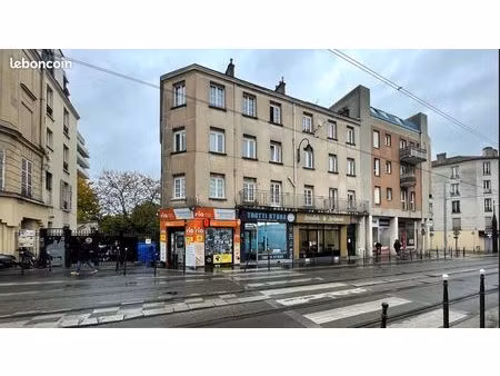 local commercial 173 m²