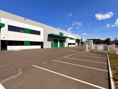 location local d’activité neuf – 182 m² – vourles (69390)