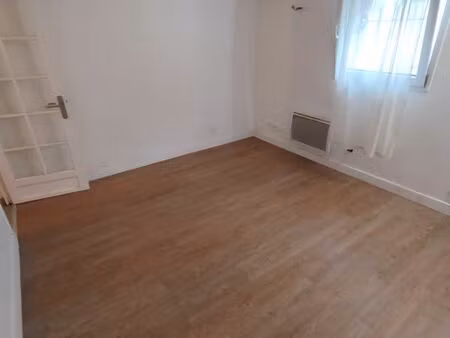 studio indépendant bail mixte bureau + habitation kbis