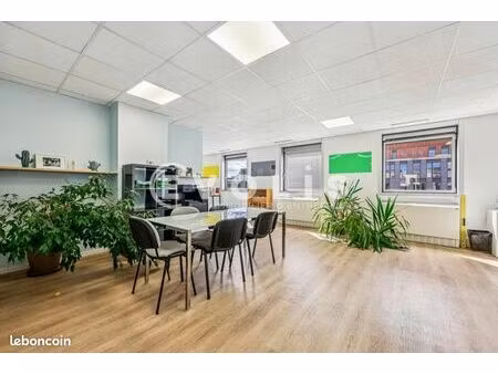 bureaux 214 m²