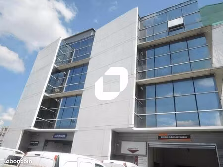 local industriel 2 727 m²