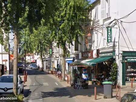 boutique 45 m² montfermeil