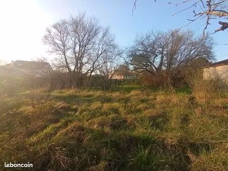 terrain 500 m² ruelle sur touvre