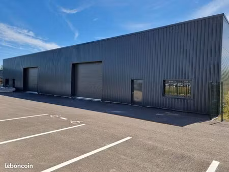 entrepôt 661 m² jarnac