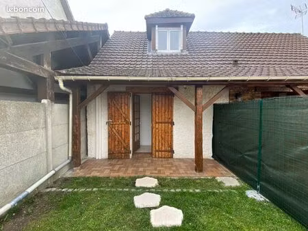 location 2 pièces 48 m2 au sol + jardin