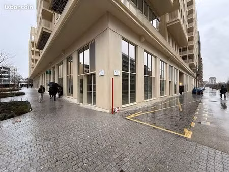 boutique 199 m² st ouen sur seine